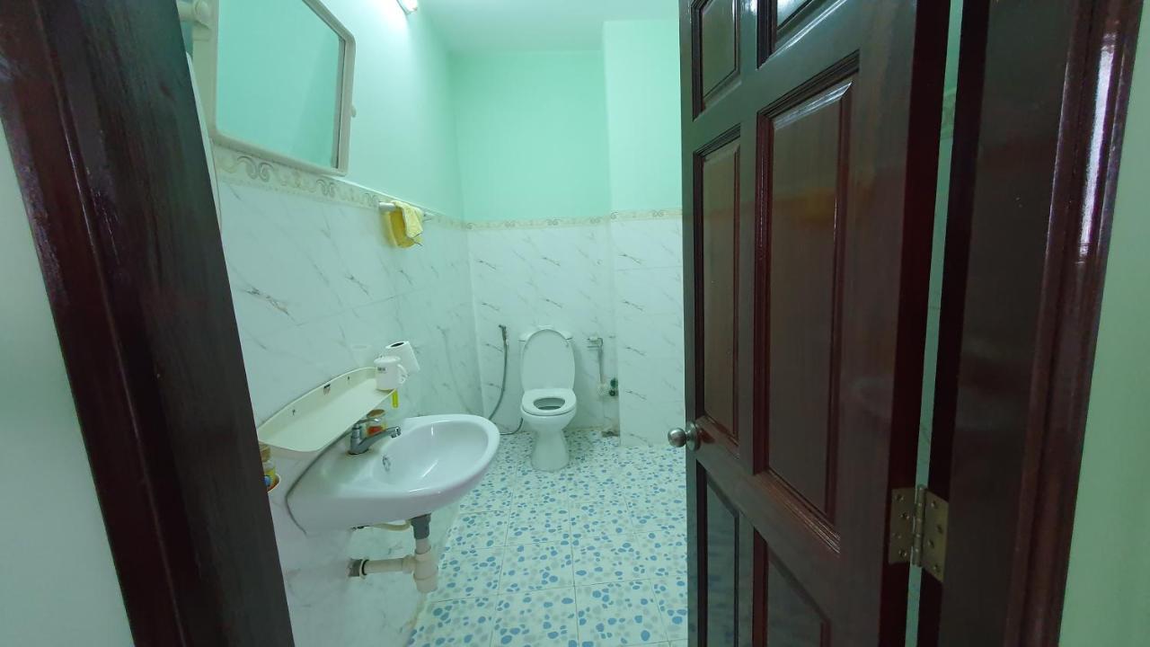 Hotel In Bui Vien Walking Street 胡志明市 外观 照片